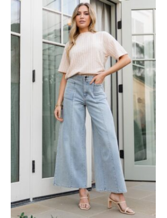 Mid Rise Wide Leg Jeans | Light Wash