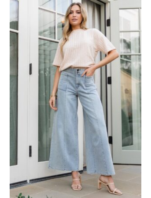 Mid Rise Wide Leg Jeans | Light Wash