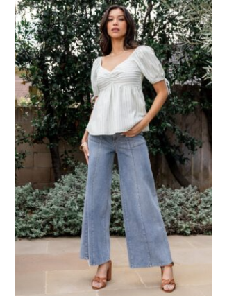 Mid Rise Wide Leg Jeans | Medium Wash